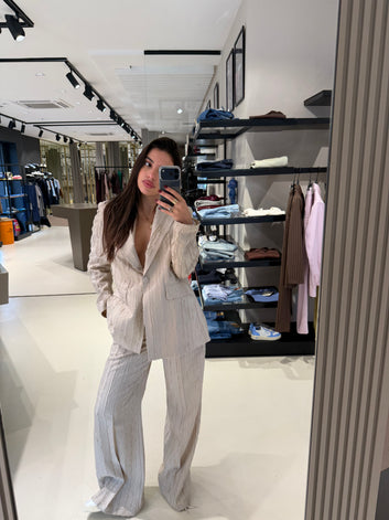 Pantaloni Karlek