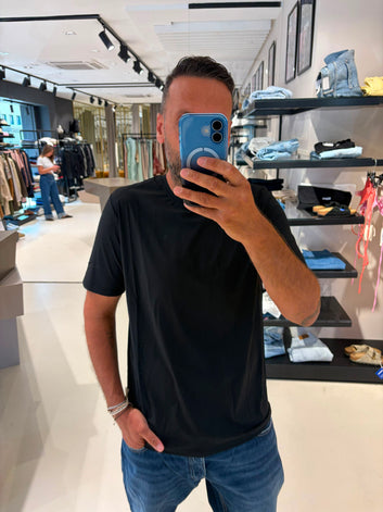 T Shirt Over D