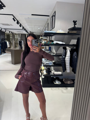Shorts MarkUp