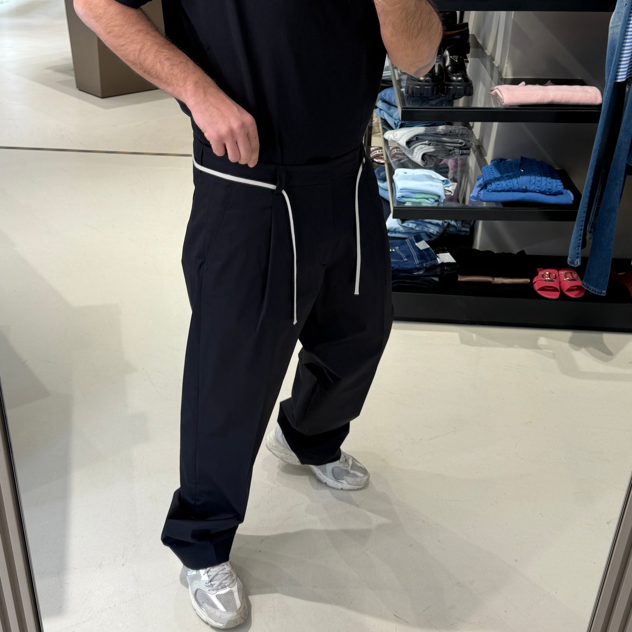 Pantalone State Of Order