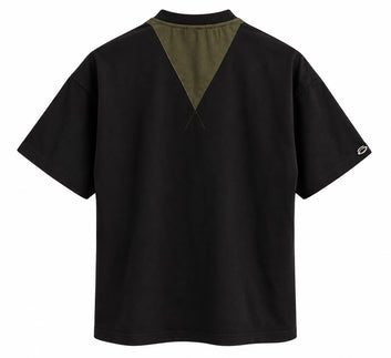 T-shirt nera con dettaglio al fondo – Gavensemble