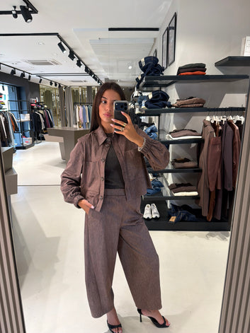 Pantaloni Please