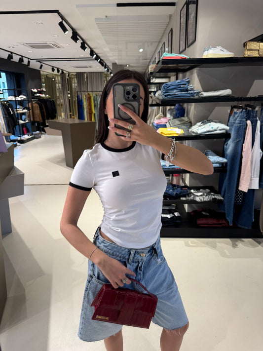 T- Shirt Do Not Conform